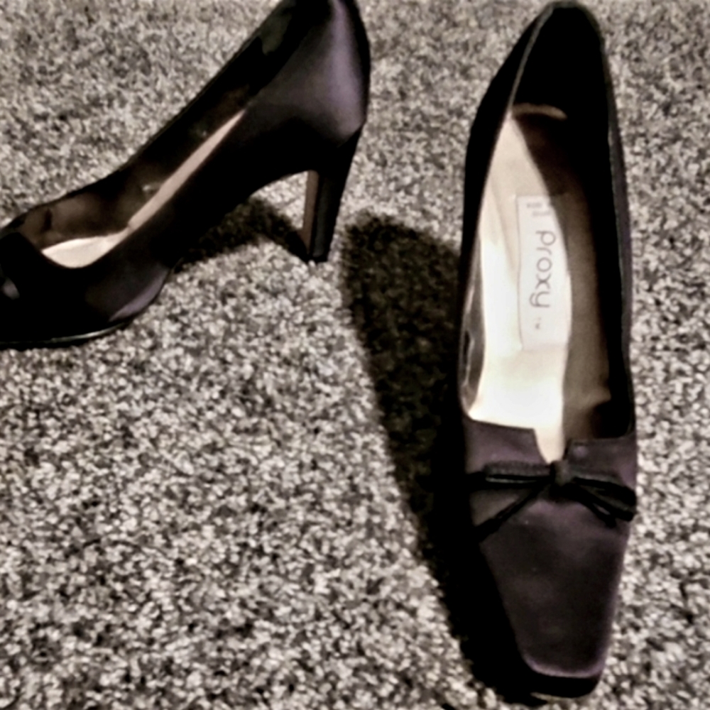 🌟 Gorgeous Proxy made in Spain Women’s Pump Heels Size 7 EUC
